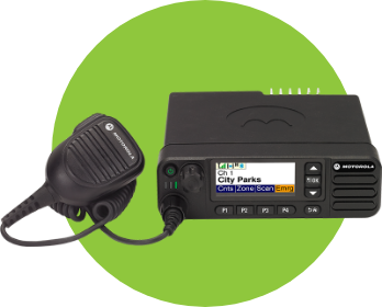 Motorola XPR 5580e, a mobile two-way radio for clear communication, displayed on a green background.